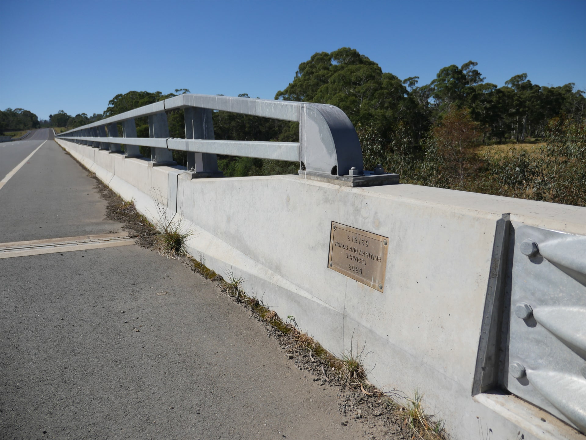 What Is a Bridge Parapet Wall? Complete Guide to Its Crash Barrier Role